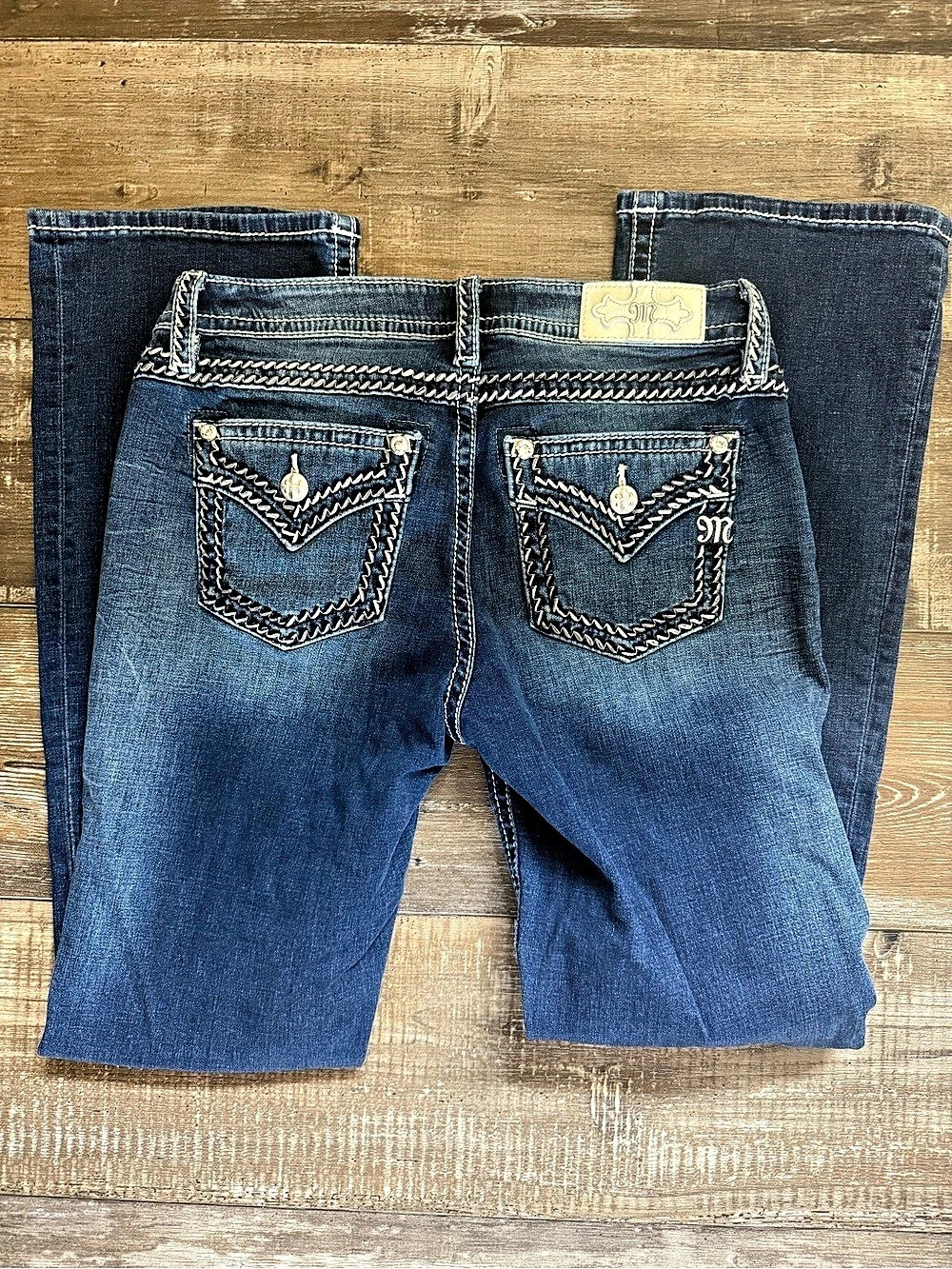 Miss Me Mid-Rise Boot Cut Jeans size 10 Like New